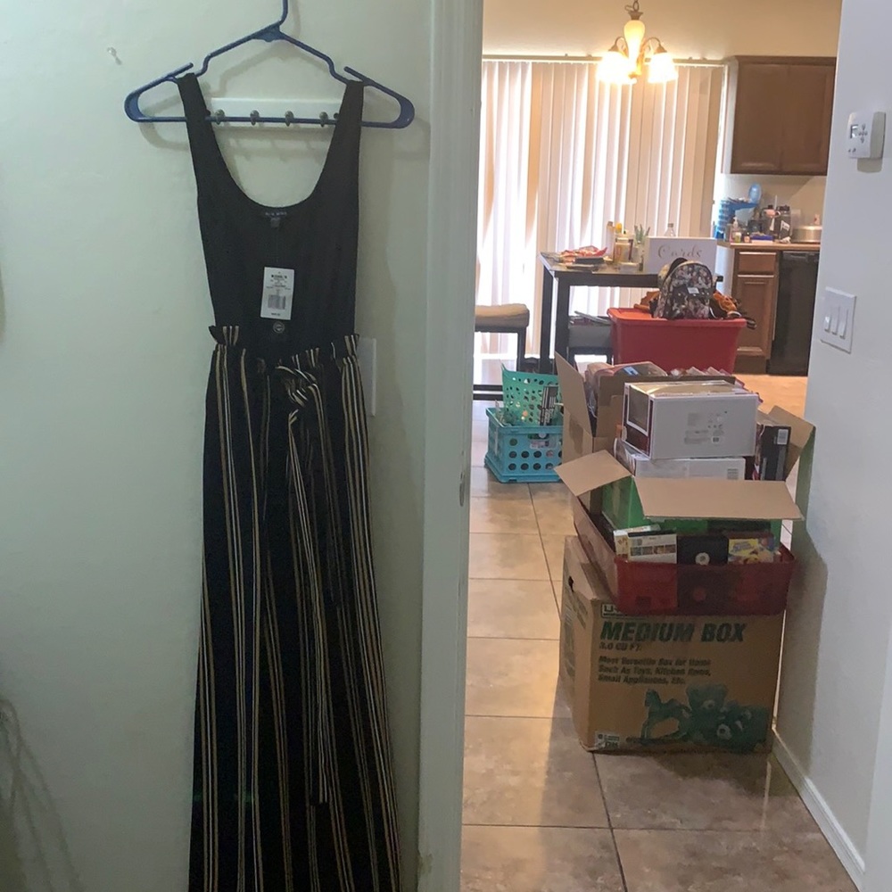 Pants suit